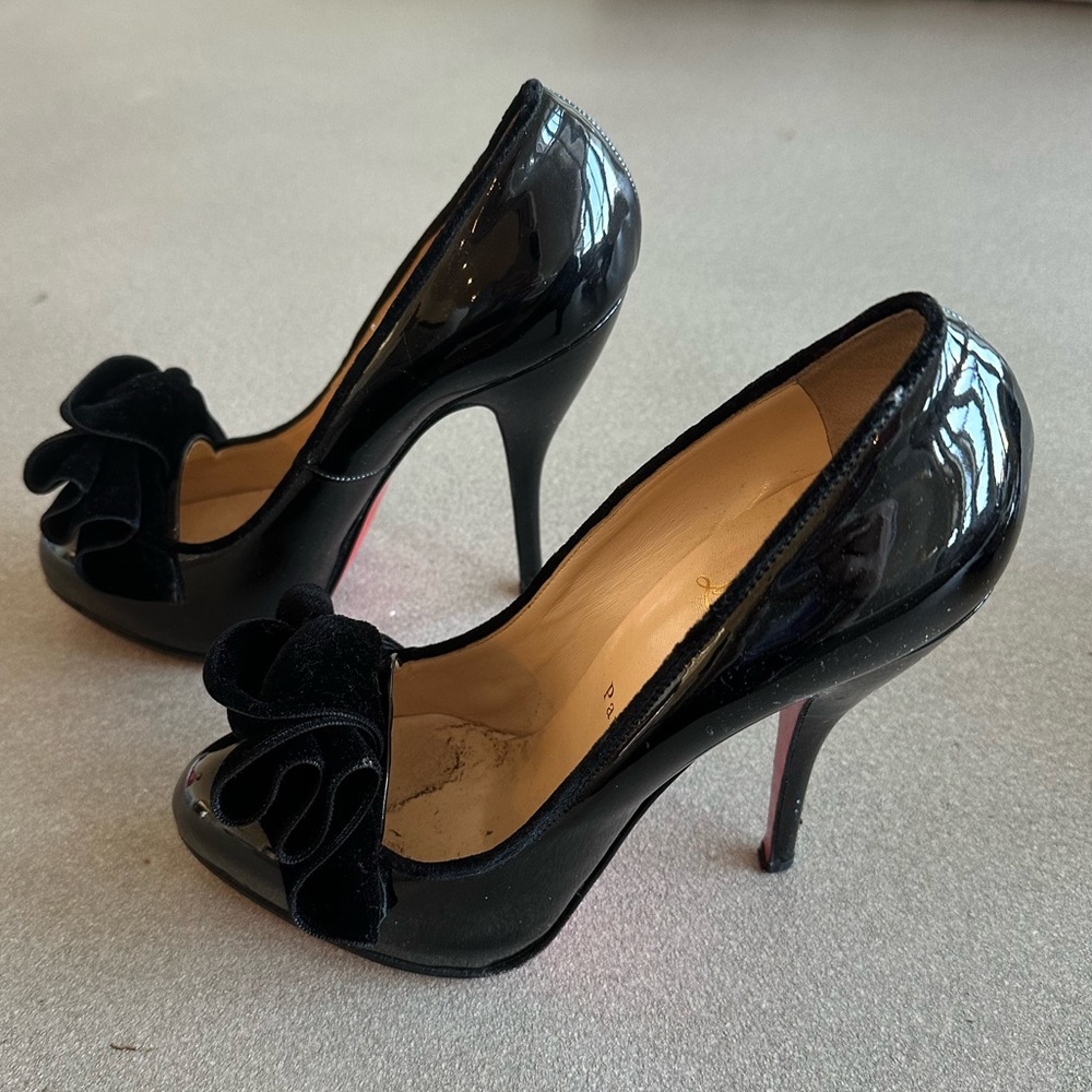 Christian Louboutin Lady Page 120 black patent heels